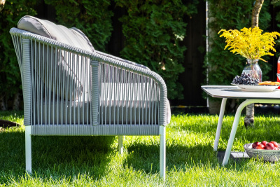 Диван 4SIS Канны 2-местный из роупа Цвет: белый, светло-серый