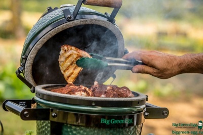 Керамический гриль Big Green Egg Mini Керамический гриль Big Green Egg Mini