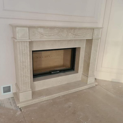 Мраморный портал Астов с топкой пс10057