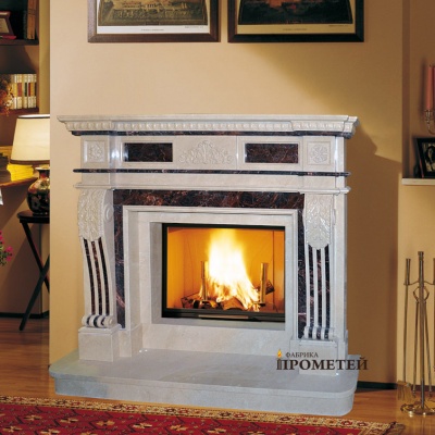 Мраморный портал Августо