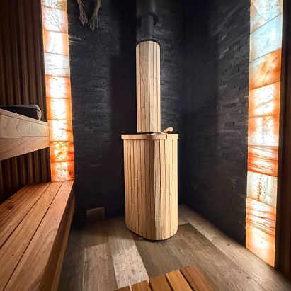 Русская баня с отделкой термодеревом и печью Ферингер. КП Хрустальный